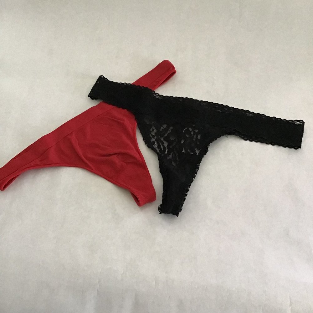 Set of 2 sexy thongs L/XL